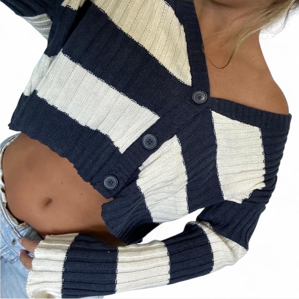 American Eagle Outfitters Striped Navy and White Sweater
